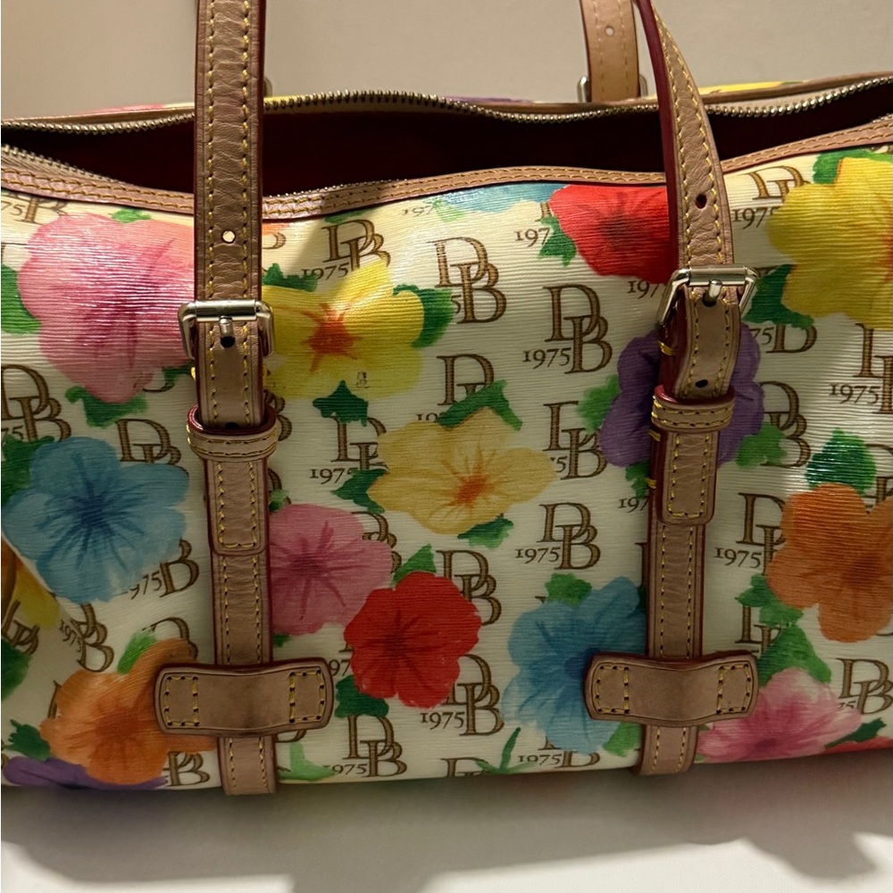 Dooney & Bourke Hibiscus Floral Barrel Satchel – Rare Vintage Colorful Beauty - Picture 10 of 10